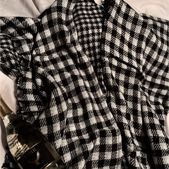 Villa Of the Buffalo Babes Poncho - Picture 9 of 10